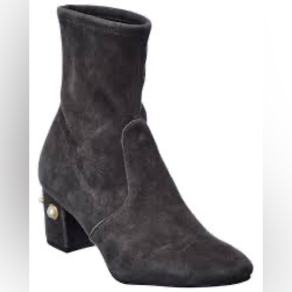 Stuart Weitzman Siggy 60 Pearl Boot